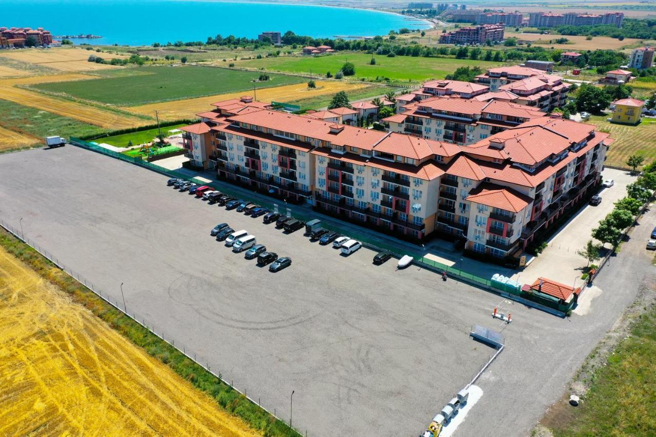 Apartcomplex Chateau Apartment *